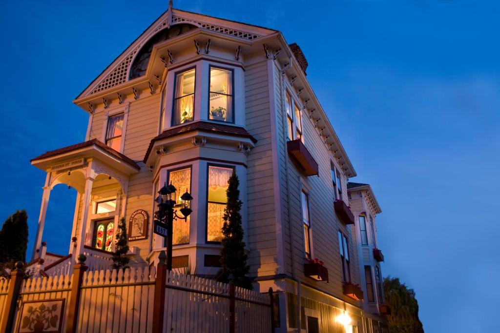 فكتوريا Humboldt House Bed & Breakfast المظهر الخارجي الصورة